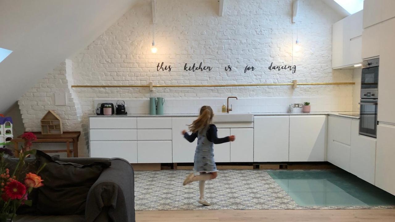דירות איפר Lichtrijke Loft Bij Restaurant Den Olifant מראה חיצוני תמונה